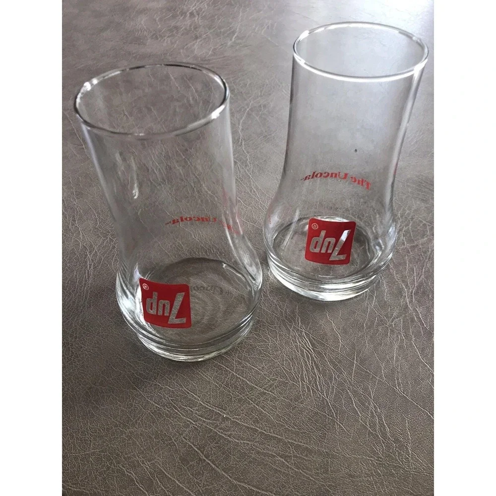 Lot of 2 Vintage 7UP 